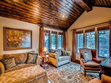Breckenridge Luxury Vacation Rental with Six Bedrooms